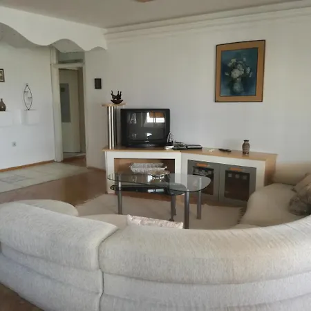 Bela Apartment *